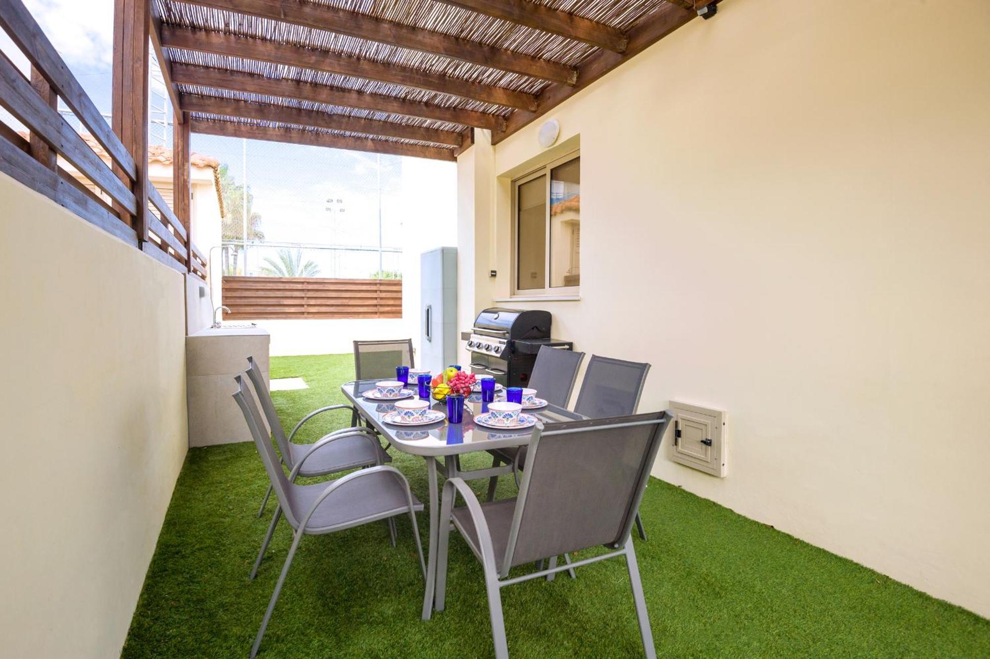 Villa Oasis Pernera Esterno foto