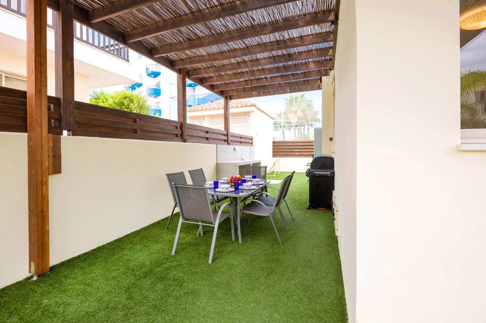 Villa Oasis Pernera Esterno foto